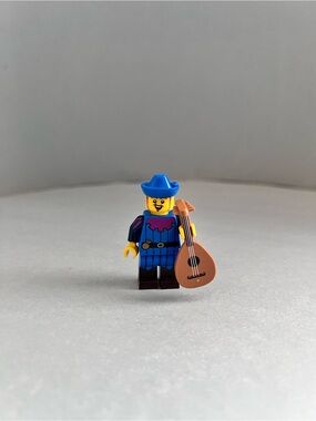 LEGO Minifigure Series 22 Troubadour